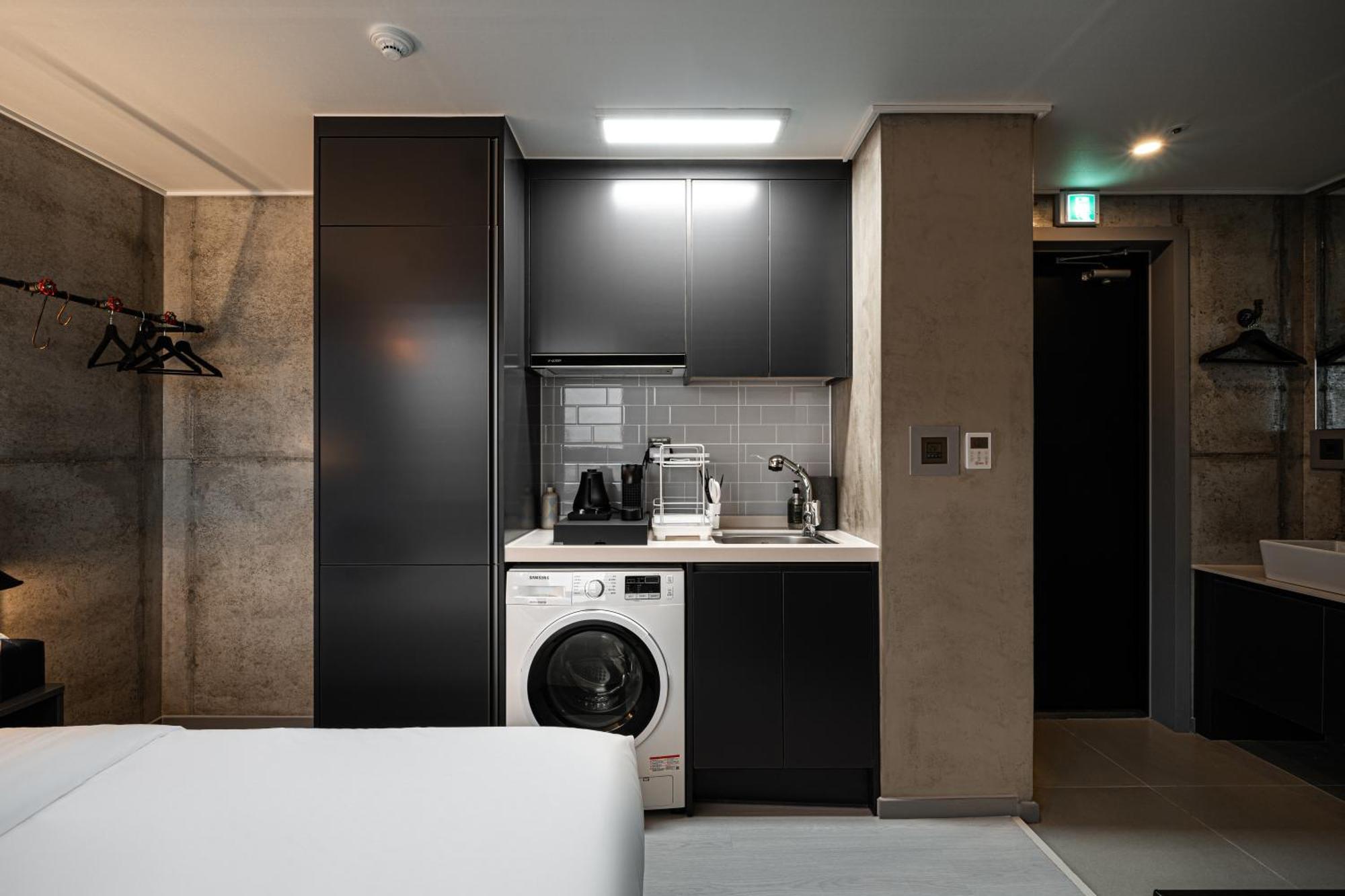 Urbanstay Boutique Nampo Biff Busan Exteriör bild